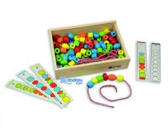JOGO ANDREUTOYS FORMAS PARA ENFIAR + 10 CORDOES + 10 MODELOS